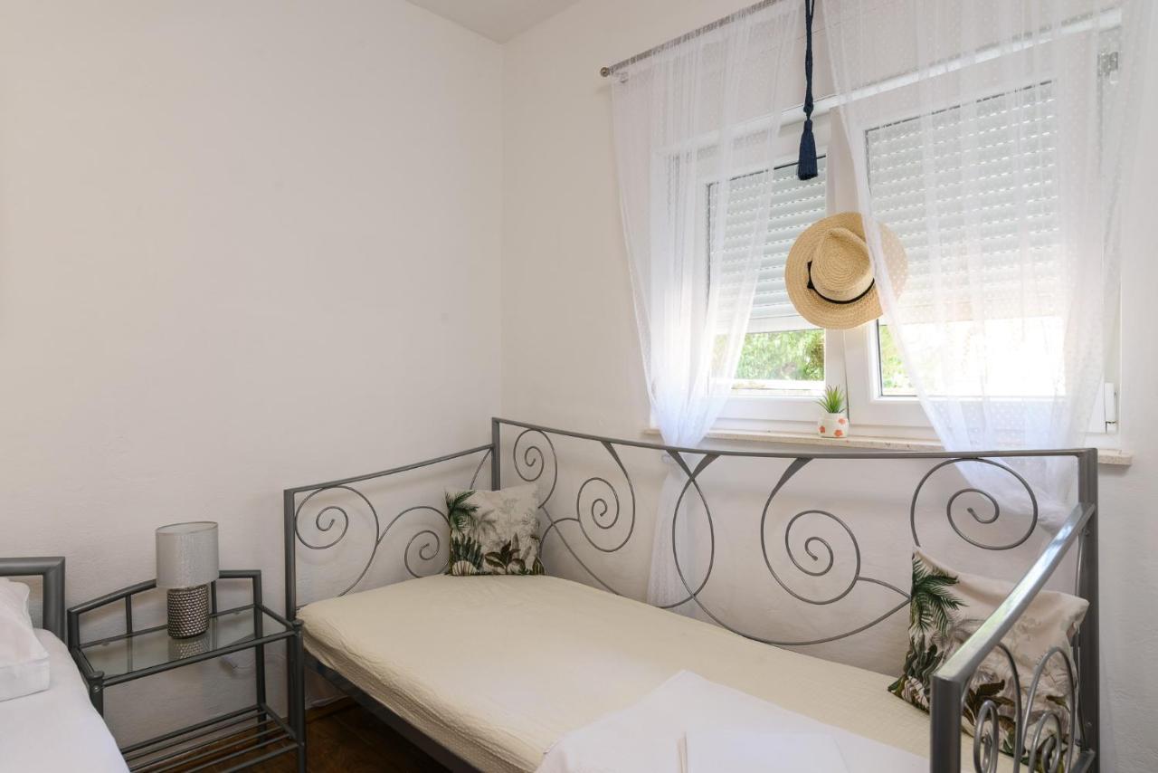 Apartments Mare تروغير المظهر الخارجي الصورة