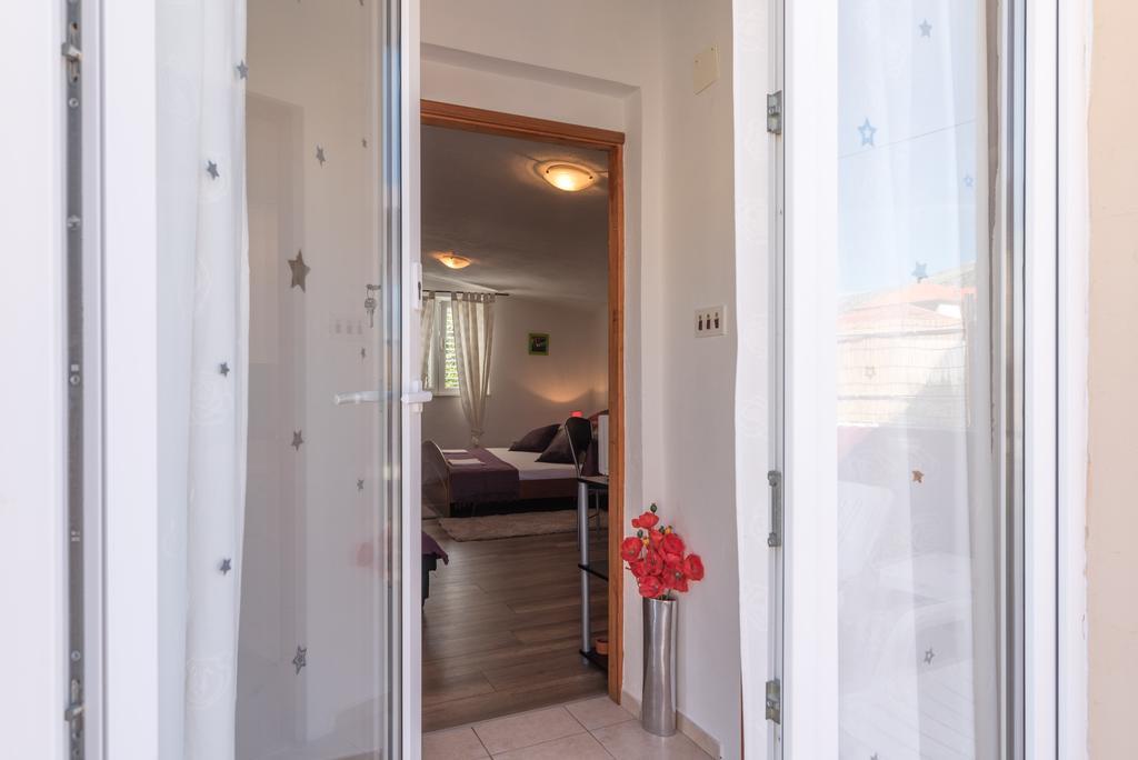 Apartments Mare تروغير المظهر الخارجي الصورة